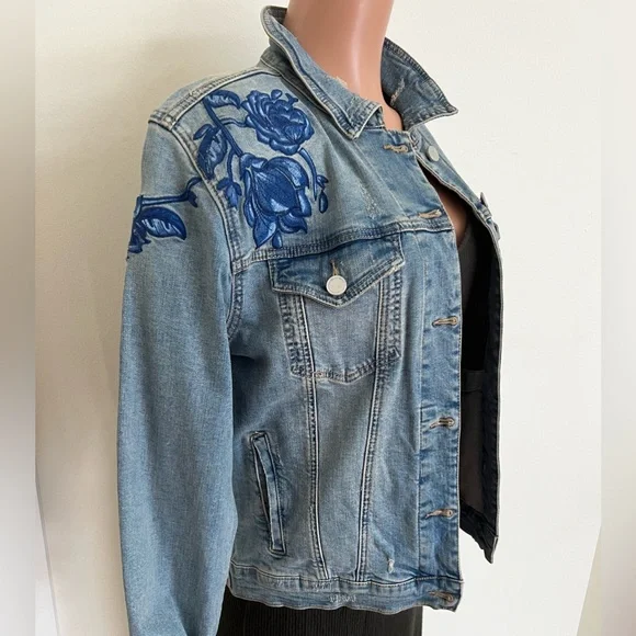 BLANK NYC embroidered jean jacket - Picture 12 of 14